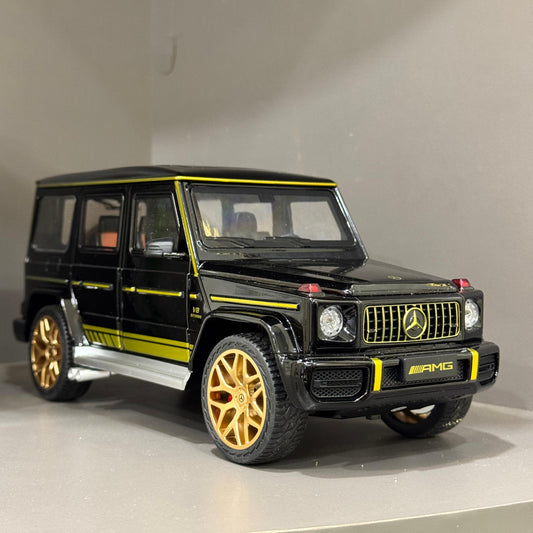 1:18 Mercedes AMG G63 Diecast Model Car | Luxury SUV Alloy Scale Model with Sound & Light | Opening Doors | Collectible Toy for Kids & Adults - Mahal Al Madinahdiecast carMahal Al MadinahMahal Al Madinah1:18 1:18 Mercedes AMG G63 Diecast Model Car | Luxury SUV Alloy Scale Model with Sound & Light | Opening Doors | Collectible Toy for Kids & Adults