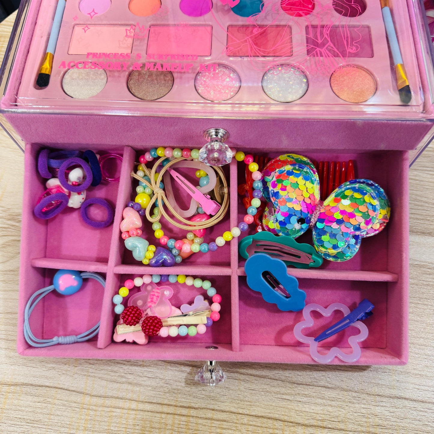 3 - in - 1 Realistic Cosmetic &amp; DIY Beads Set for Girls Princess Makeup & Jewelery Set with Acrylic Storage Box | Toy Beauty Kit for Girls - Mahal Al Madinahmakeup kitMahal Al MadinahMahal Al Madinah3 - in - 1 Realistic Cosmetic &amp; DIY Beads Set for Girls Princess Makeup & Jewelery Set with Acrylic Storage Box | Toy Beauty Kit for Girls Mahal Al Madinah3 - in - 1 Realistic Cosmetic &amp; DIY Beads Set for Girls Princess Makeup & Jewelery Set with Acrylic Storage Box | Toy Beauty Kit for G