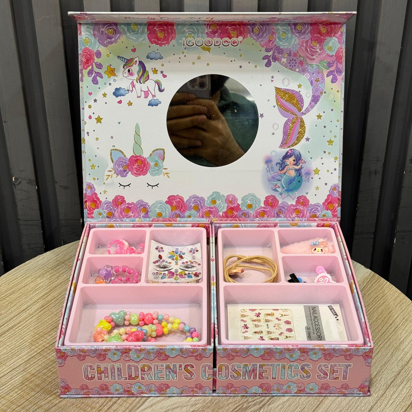 42 Pcs Realistic Unicorn Makeup & Jewellery Briefcase for Girls – Pretend Beauty Set with Lipstick, Jewelry, Hair Accessories & Carry Case – Magical Gift for GIRLS - Mahal Al MadinahMAKEUP KITMahal Al MadinahMahal Al Madinah42 Pcs Realistic Unicorn Makeup & Jewellery Briefcase for Girls – Pretend Beauty Set with Lipstick, Jewelry, Hair Accessories & Carry Case – Magical Gift for GIRLS42 Pcs Realistic Unicorn Makeup & Jewellery Briefcase for Girls – Pretend Beauty Set with Lipstick, Jewelry, Hair